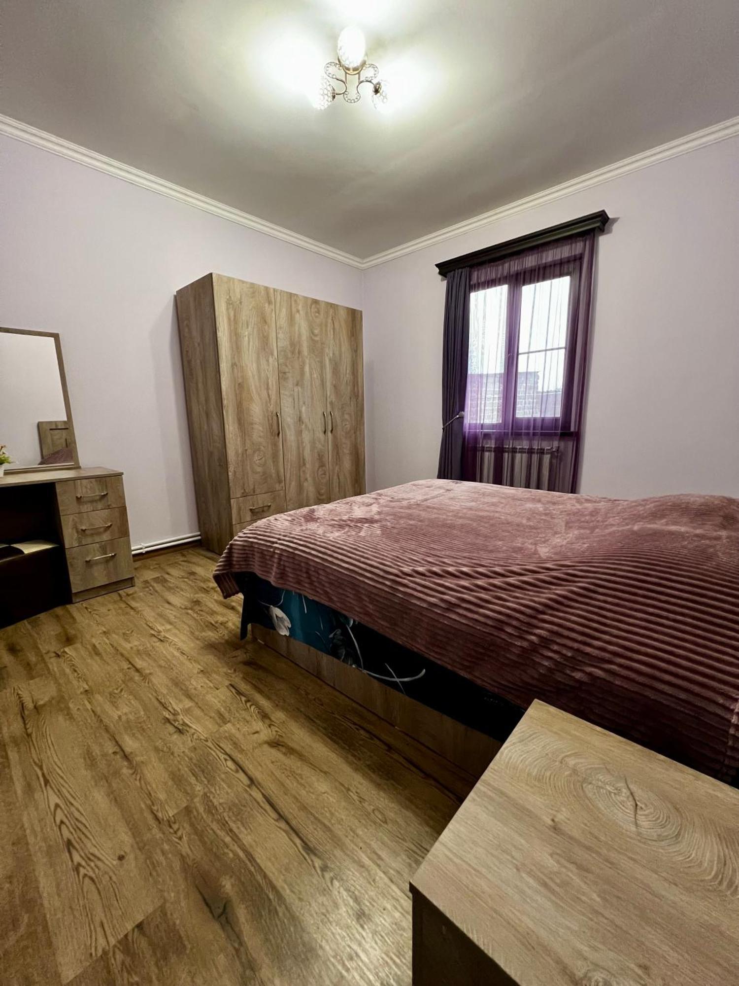 New , Comfortable 3 Bedroom House Erévan Extérieur photo