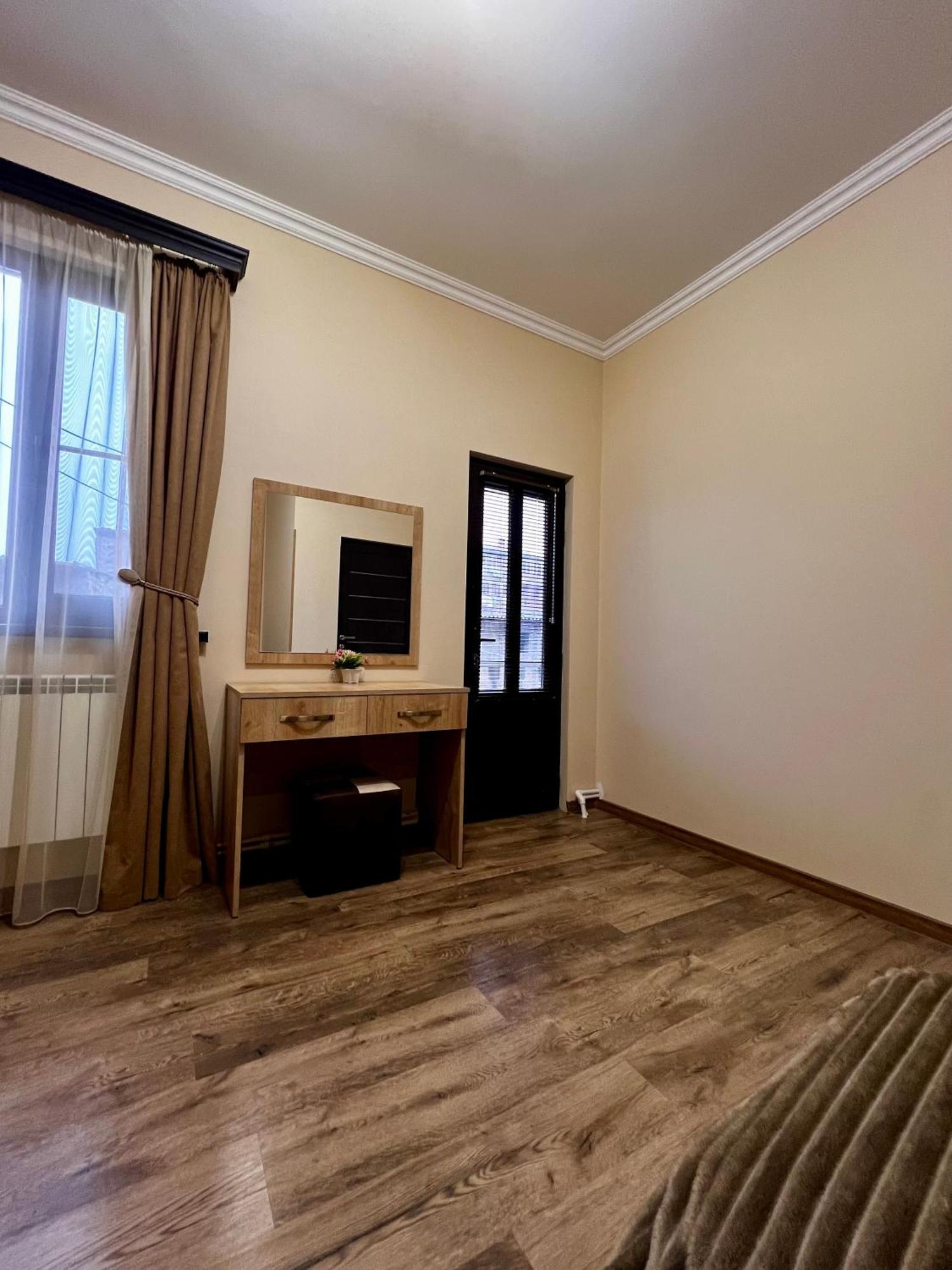 New , Comfortable 3 Bedroom House Erévan Extérieur photo