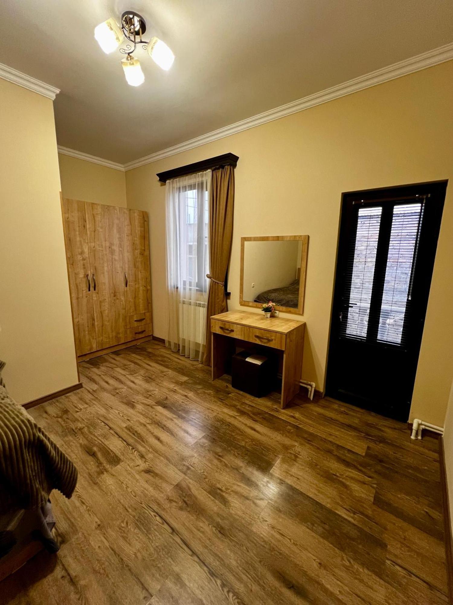 New , Comfortable 3 Bedroom House Erévan Extérieur photo